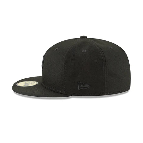 Pittsburgh Pirates MLB Black On Black 59FIFTY Cerrada